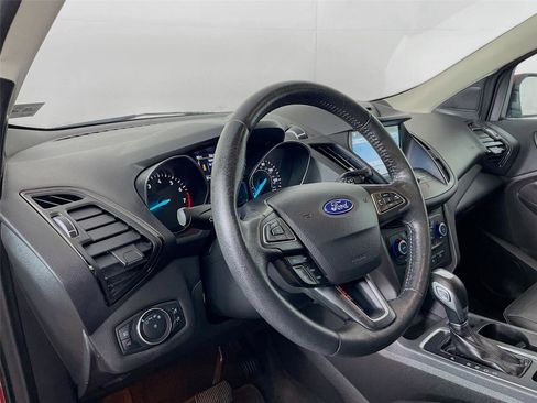 Used 2018 Ford Escape SEL image 12