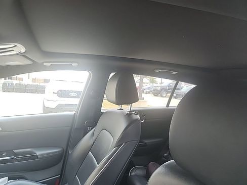 Used 2021 Kia Sportage SX image 19