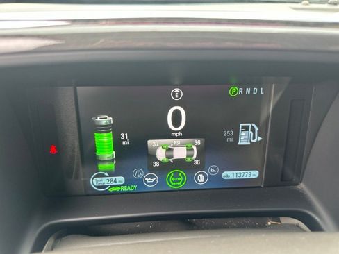 Used 2014 Chevrolet Volt Premium w/ Premium Trim Package FWD image 5