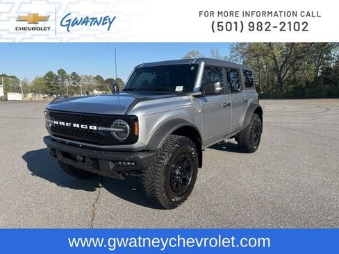 Used 2024 Ford Bronco Wildtrak image 1