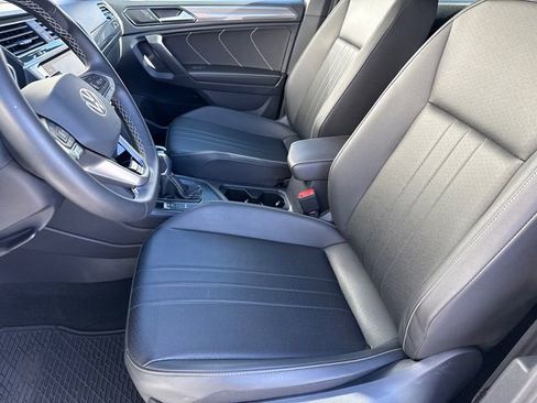 Certified 2023 Volkswagen Tiguan SE R-Line image 39