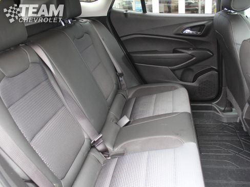 Certified 2024 Chevrolet Trax LT w/ Driver Confidence Package image 25