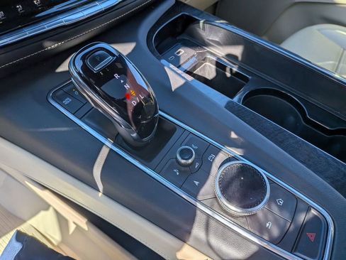 Certified 2023 Cadillac Escalade Premium Luxury w/ Performance Package image 21