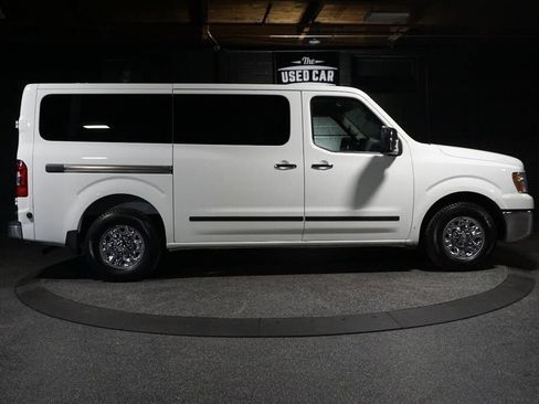 Used 2019 Nissan NV 3500 SL RWD image 6