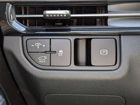 Used 2026 Kia Sportage SX FWD image 22