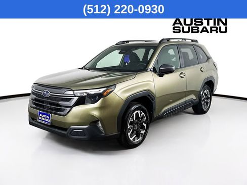 Used 2026 Subaru Forester Premium image 4
