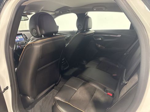 Used 2014 Chevrolet Impala LT w/ Premium Seating Package image 32