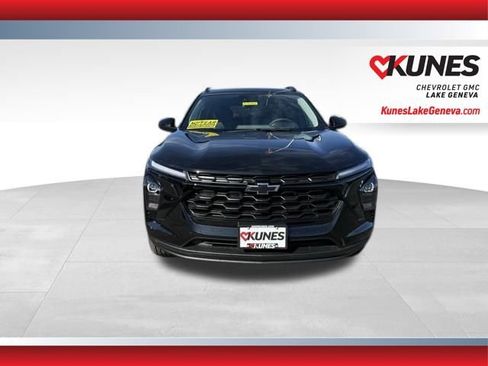 New 2026 Chevrolet Trax LT w/ Driver Confidence Package FWD image 11