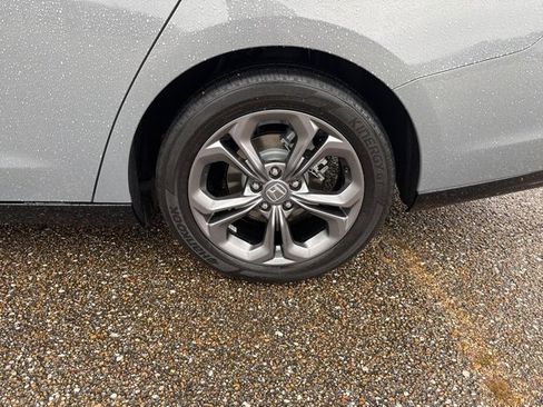 Used 2024 Honda Accord EX-L image 17