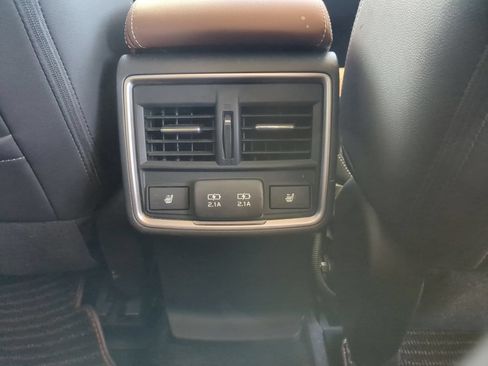 Used 2022 Subaru Forester Touring AWD/4WD image 27