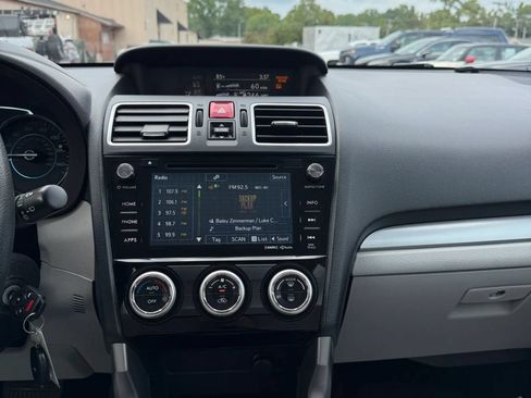 Used 2017 Subaru Forester 2.5i Premium AWD/4WD image 24