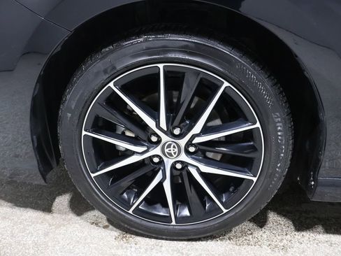 Used 2024 Toyota Camry SE image 8