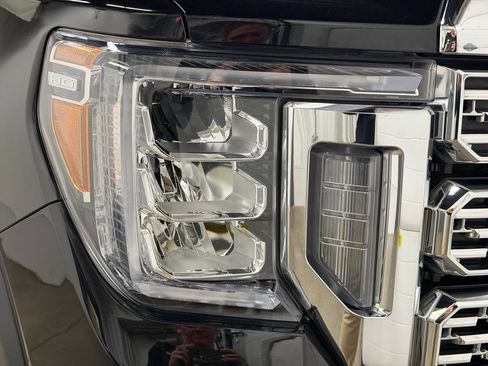 Certified 2020 GMC Sierra 3500 Denali w/ Denali Ultimate Package image 20