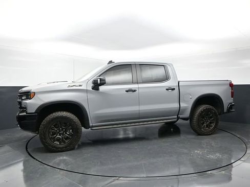 Used 2025 Chevrolet Silverado 1500 ZR2 w/ Dark Appearance Package AWD/4WD image 3