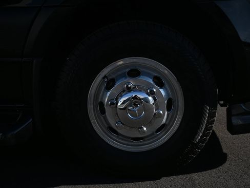 Used 2024 Mercedes-Benz Sprinter 3500 image 30