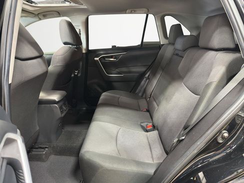 Used 2019 Toyota RAV4 XLE image 23
