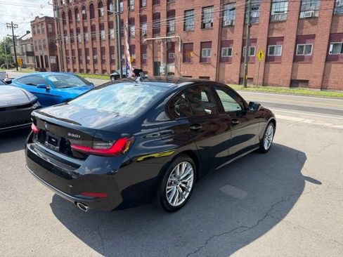 Used 2023 BMW 330i xDrive Sedan w/ Premium Package AWD/4WD image 5