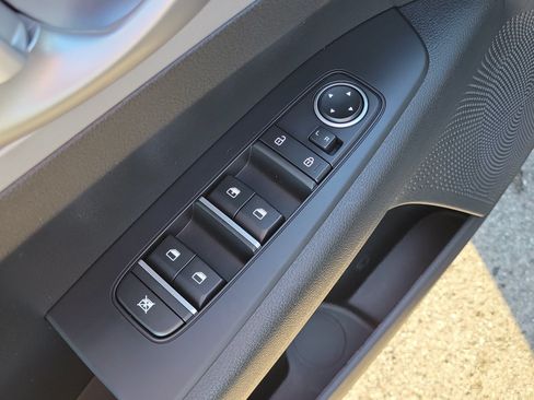 Used 2023 Kia Forte LXS w/ LXS Technology Package FWD image 13