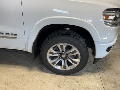 Certified 2022 RAM 1500 Limited w/ Body Color Bumper Group image 7