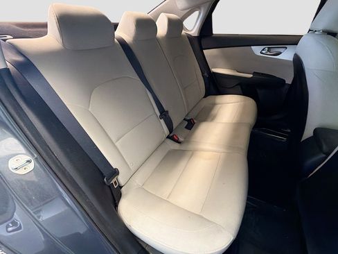 Used 2022 Kia Forte LXS w/ LXS Technology Package image 14