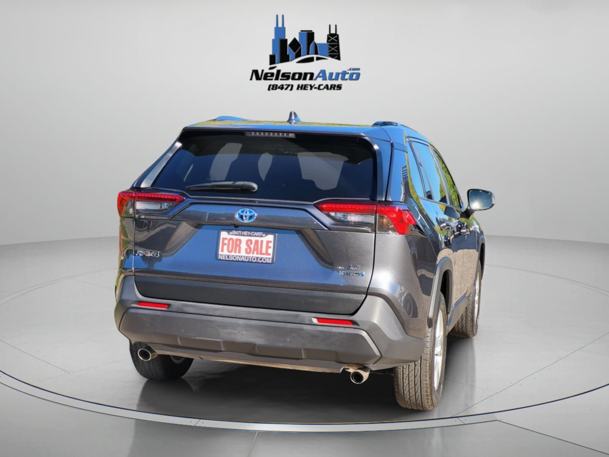 Used 2021 Toyota RAV4 LE AWD/4WD image 5