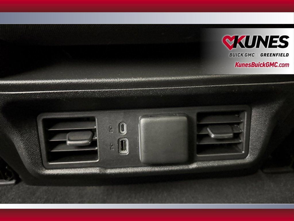 Used 2024 Chevrolet Silverado 1500 LT AWD/4WD image 35