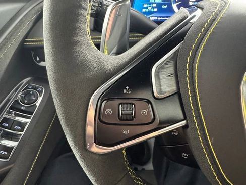 Used 2023 Chevrolet Corvette Stingray Premium Conv w/ Z51 Performance Package image 30