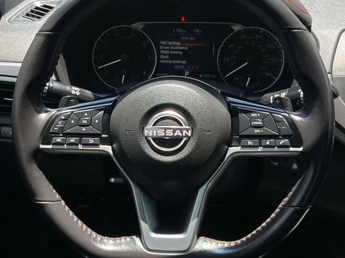 Used 2024 Nissan Altima 2.5 SR FWD image 13