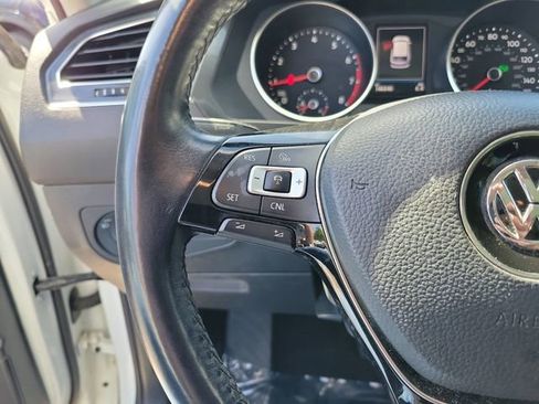 Used 2018 Volkswagen Tiguan SEL image 15