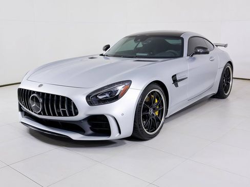 Used 2018 Mercedes-Benz AMG GT R image 1