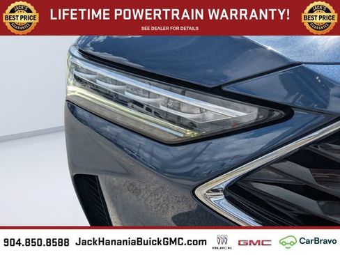 Used 2025 Acura MDX SH-AWD image 9