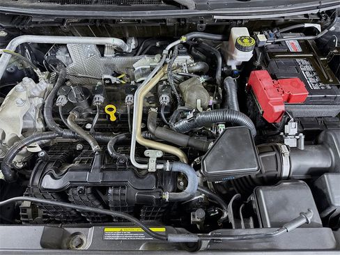 Certified 2021 Nissan Rogue S image 30