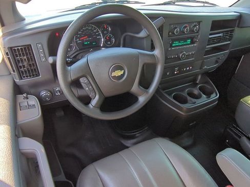 Used 2025 Chevrolet Express 2500 w/ Driver Convenience Package image 16