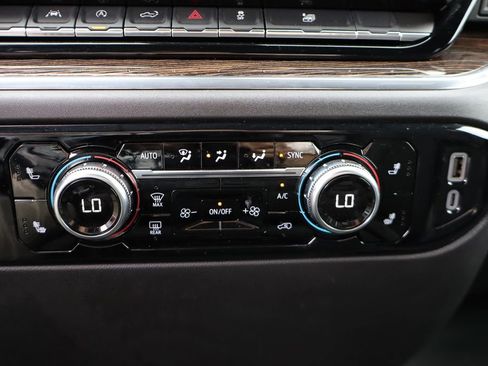 Used 2024 GMC Sierra 1500 Elevation image 23