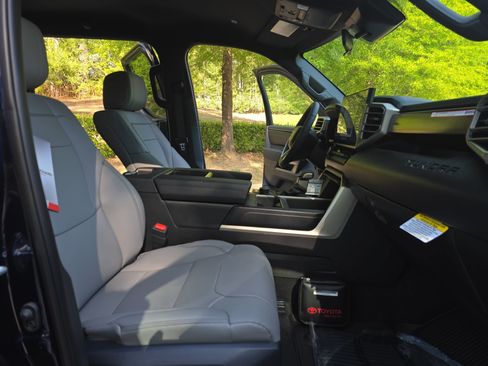 New 2026 Toyota Tundra SR5 RWD image 10