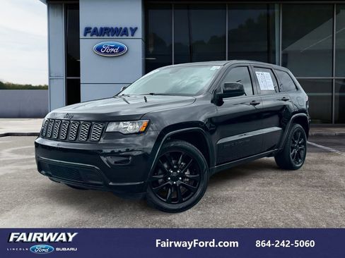 Used 2020 Jeep Grand Cherokee Altitude image 1