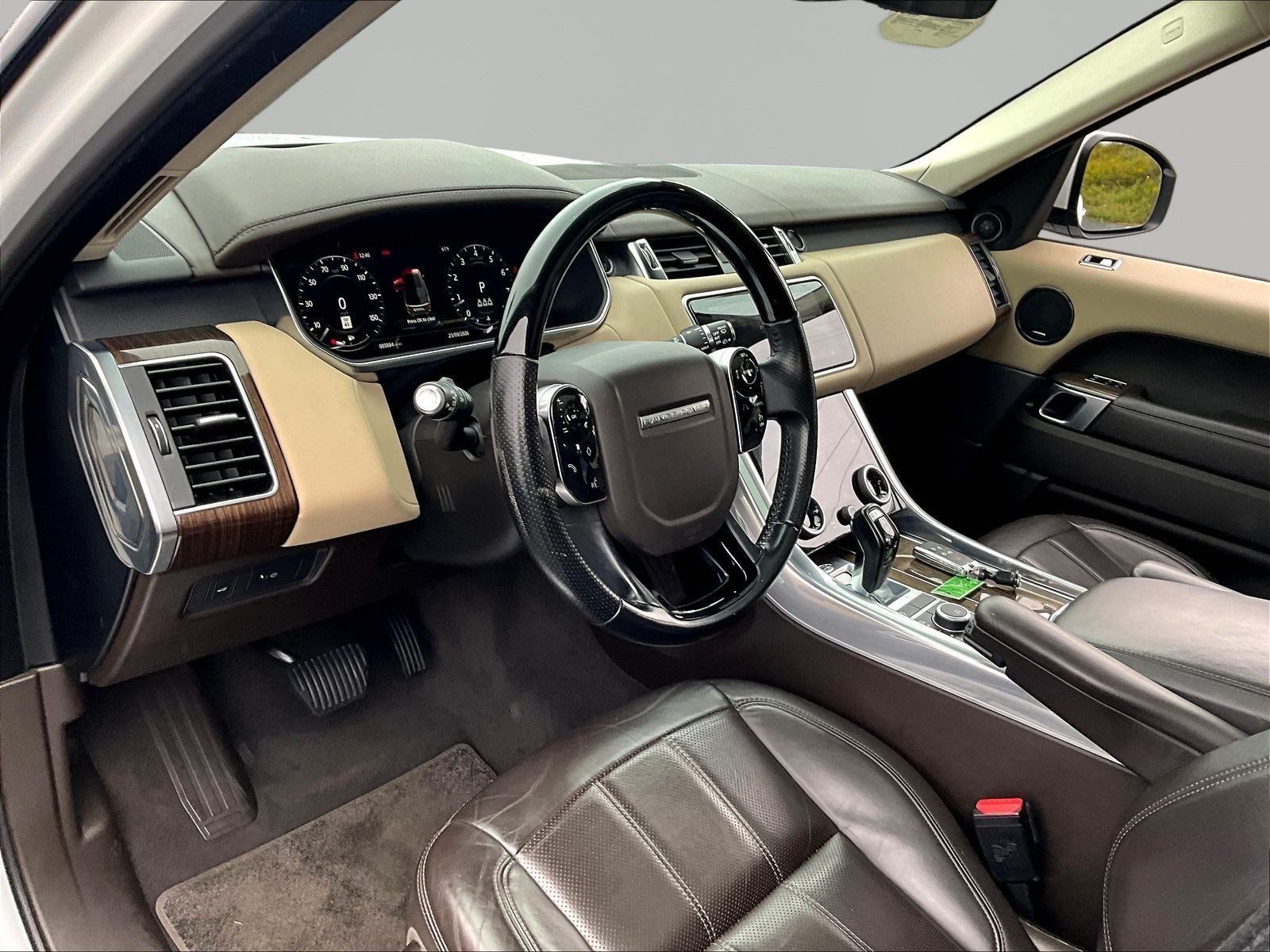Used 2018 Land Rover Range Rover Sport HSE AWD/4WD image 17