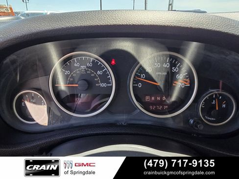 Used 2016 Jeep Wrangler Sahara AWD/4WD image 15