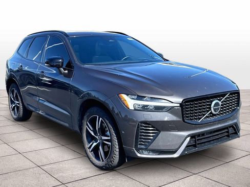 Used 2022 Volvo XC60 B5 R-Design w/ Advanced Package AWD/4WD image 3