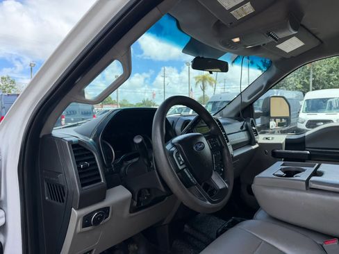 Used 2017 Ford F350 XL w/ Power Equipment Group image 11