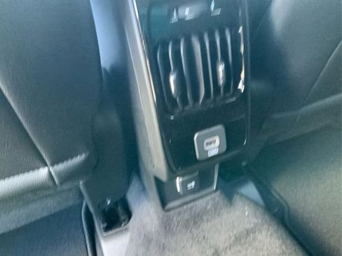 New 2026 Jeep Compass Latitude image 18