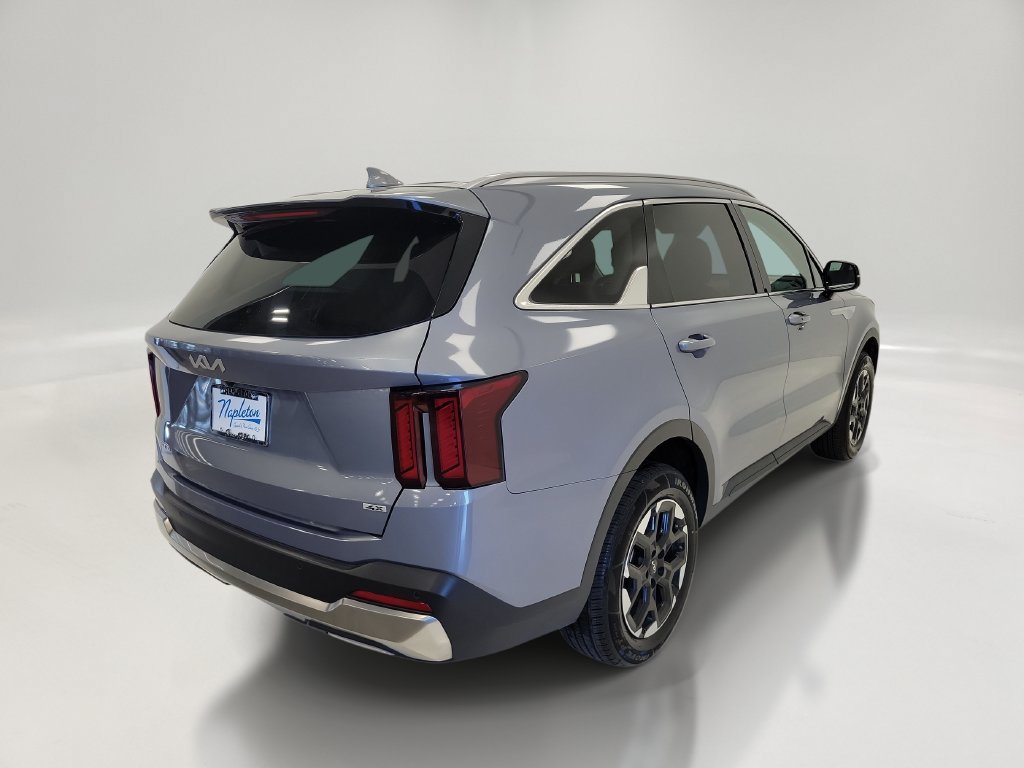 Used 2024 Kia Sorento S AWD/4WD image 5