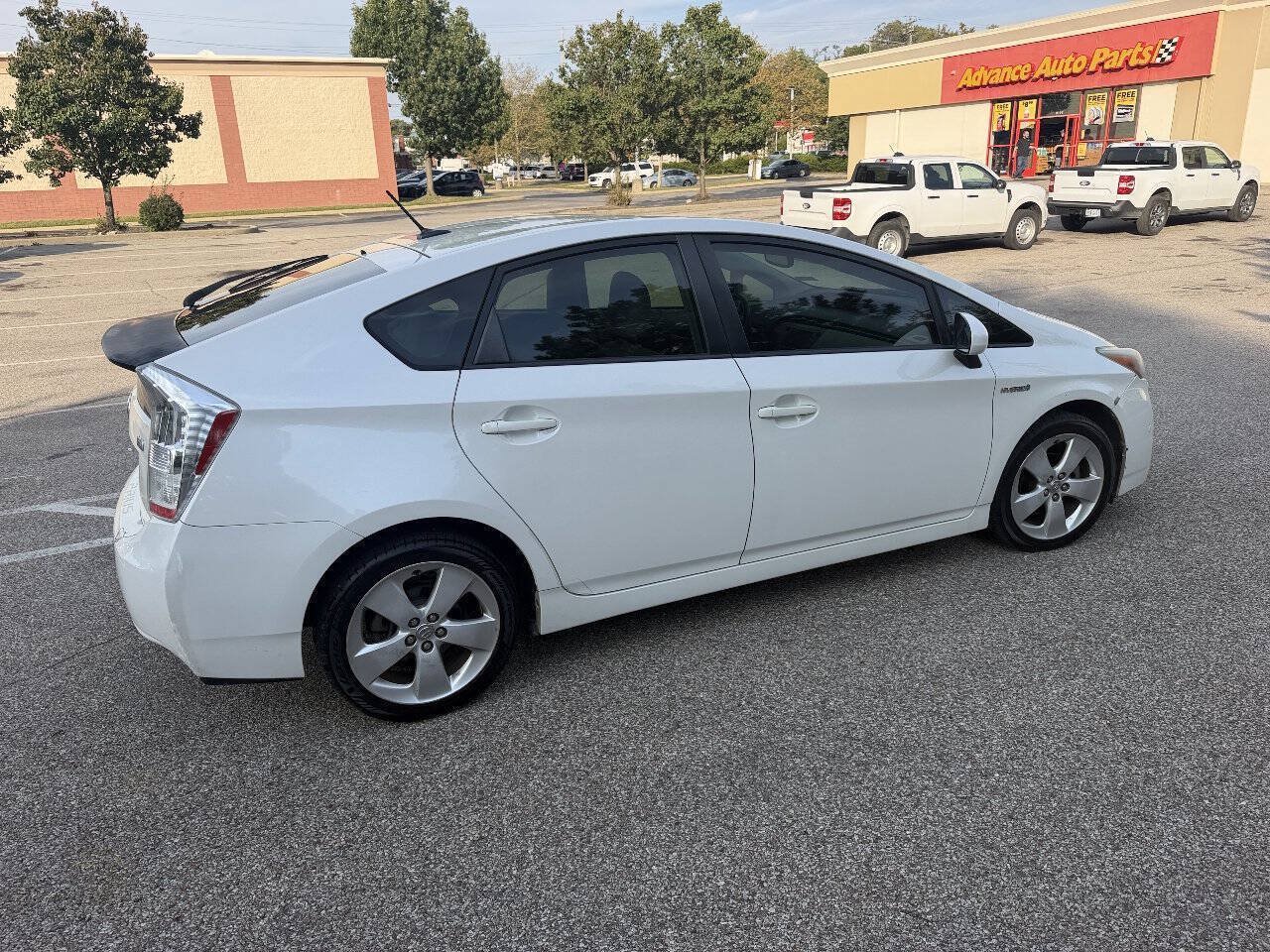 Used 2010 Toyota Prius One FWD image 4