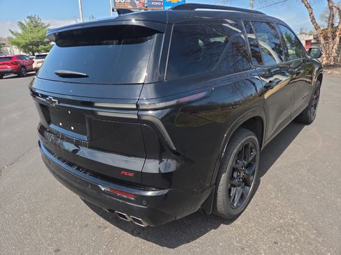 Used 2025 Chevrolet Traverse RS w/ LPO, Floor Liner Package AWD/4WD image 3