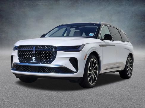 New 2026 Lincoln Nautilus Black Label AWD/4WD image 3