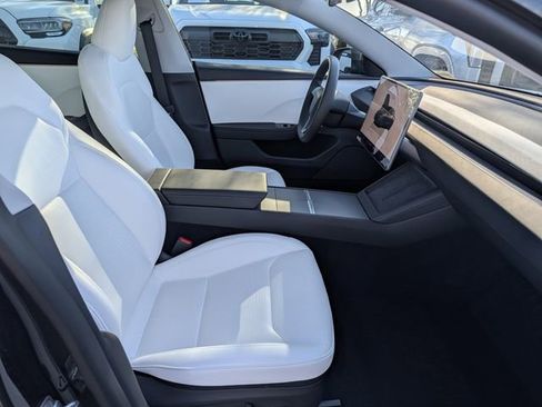 Used 2025 Tesla Model 3 Long Range image 27