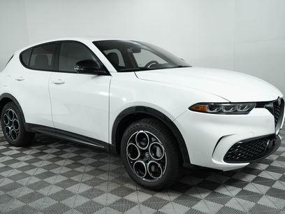 New 2025 Alfa Romeo Tonale w/ Premium Package