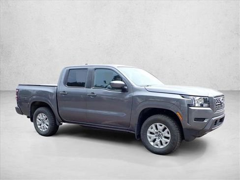 Used 2022 Nissan Frontier SV w/ Technology Package AWD/4WD image 5