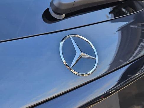 Used 2026 Mercedes-Benz GLC 300 image 11