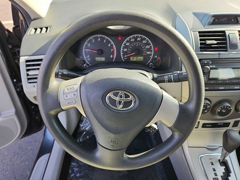 Used 2012 Toyota Corolla LE image 18